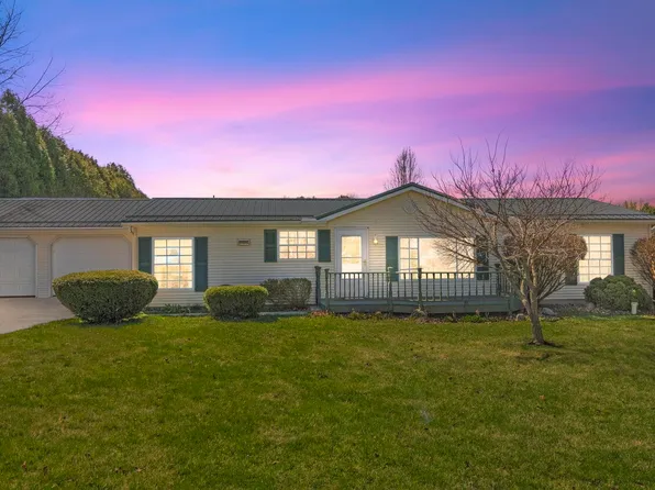 158 E Airport Rd, Kendallville, IN 46755