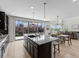 2119 Setting Sun Dr, Windsor, CO 80550