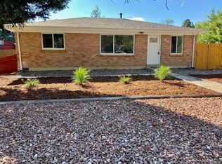 894 Ironton St, Aurora, CO 80010