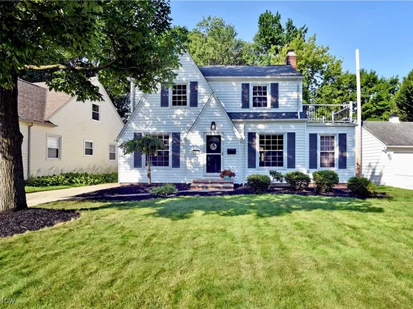 4266 W 192nd St, Fairview Park, OH 44126