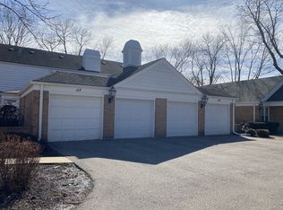 119 Rivershire Ln, Lincolnshire, IL 60069