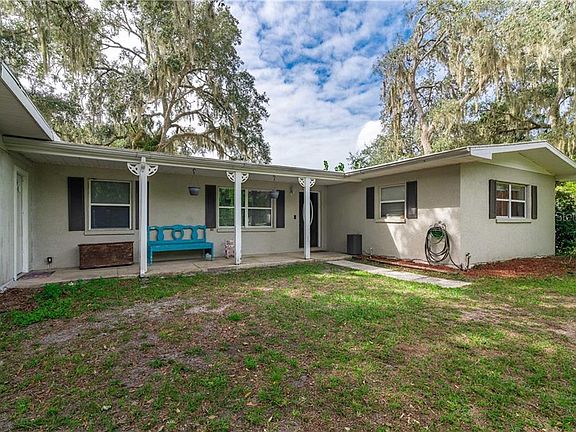 2nd image of 34720 Dogwood Dr