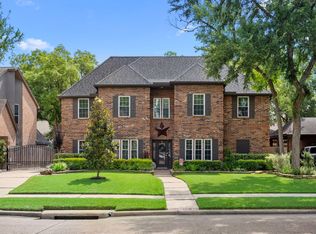 1002 Millstone Ct, Sugar Land, TX 77498