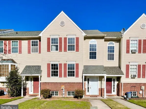 43 Starboard Ct #18, Dover, DE 19901