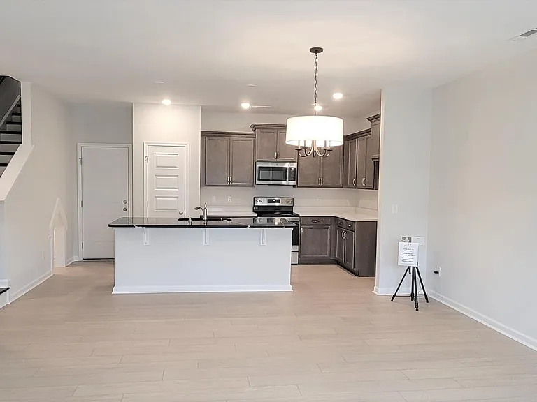 7809 Flatrock Park Dr — Photo 9