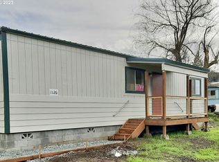 1126 Cook St, Myrtle creek, OR 97457