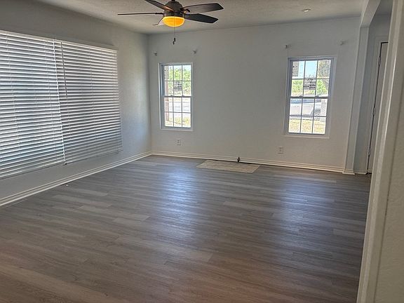 4th image of 711 Abrams St