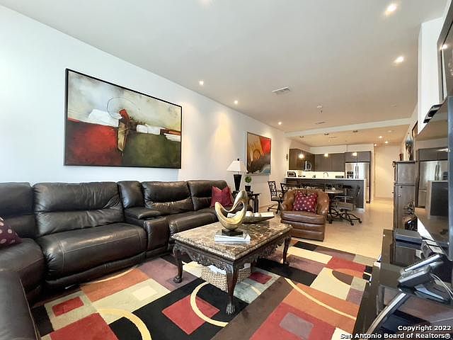 1st image of 17902 La Cantera Pkwy Unit 513