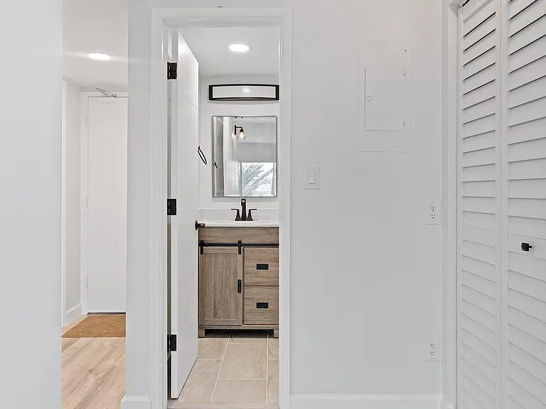 2900 NE 30th St #5D — Photo 22
