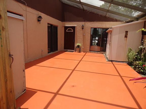 5th image of 4838 Sunny Palms Cir Unit D