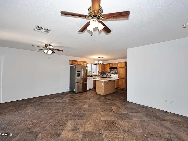 6222 W Warner St — Photo 16