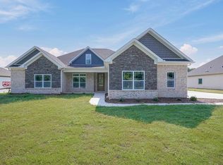 637 Walt Campbell Rd, Hazel Green, AL 35750
