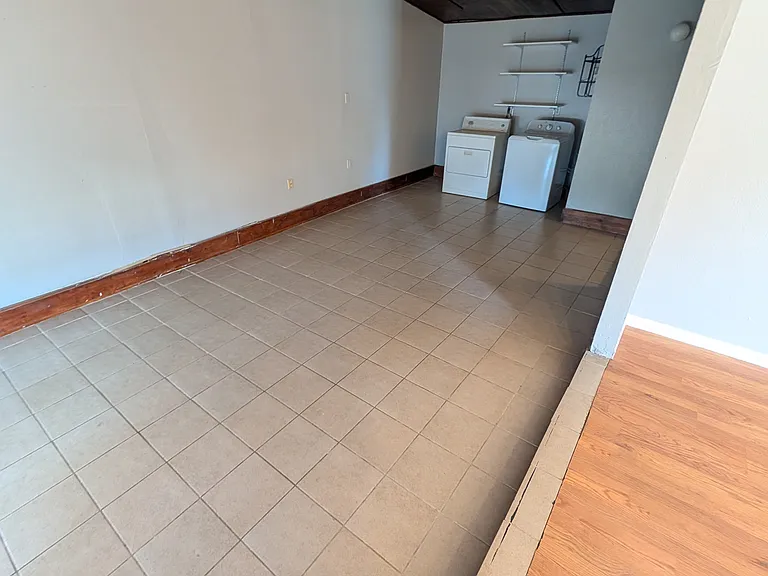 3401 NW Williams Ave — Photo 5