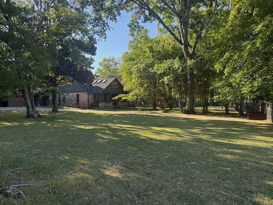 1st image of 3173 Earhart Rd