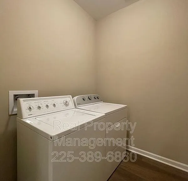 17414 Berkshire Dr — Photo 14