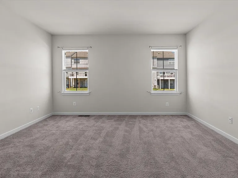 128 Thornton Way — Photo 45