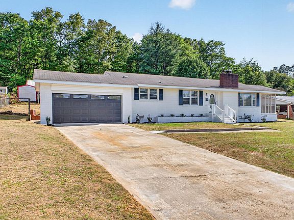 2nd image of 208 Laurel Dr