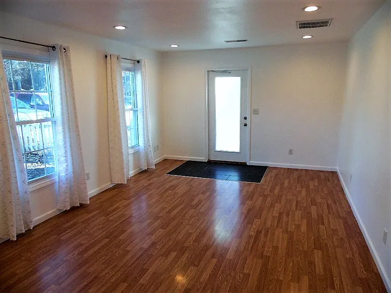 719B Madison St — Photo 12