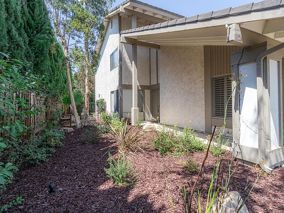 3rd image of 3621 Floradale Ct