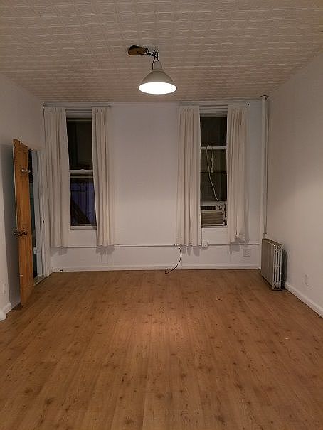 2nd image of 187 Bedford Ave APT 4