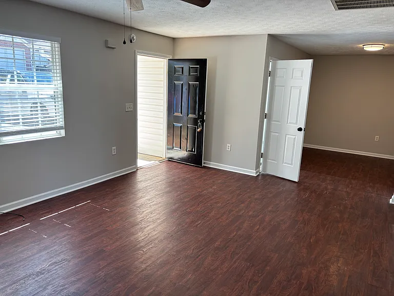 209 E Wilson St #91 — Photo 10