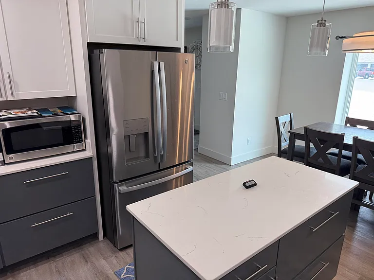742 N Clark St — Photo 14