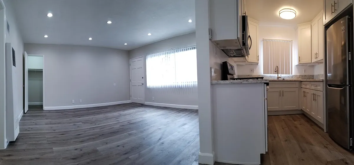 Building Photo - 2885 S Robertson Blvd #1