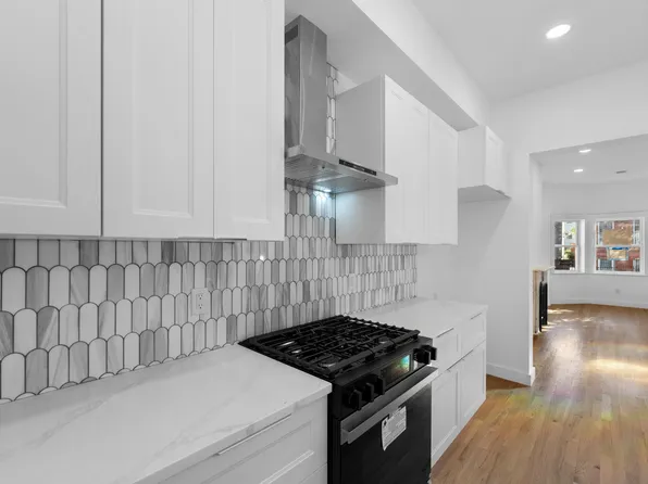 330 Forrest Street image 10 of 33