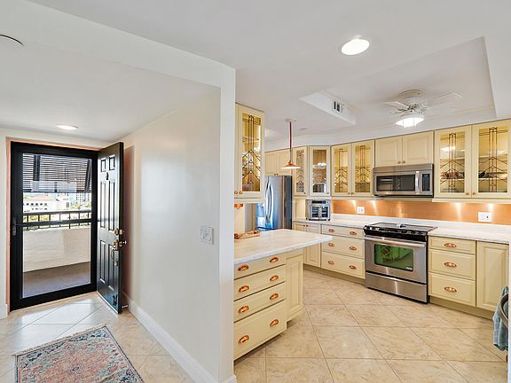 3rd image of 356 Golfview Road #903