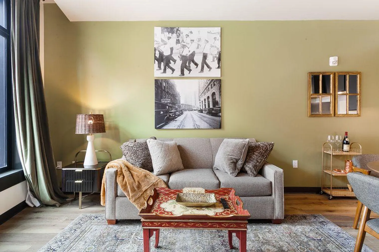 2 bed, 1.0 bath, 904 sqft, $6,123 — Photo 4