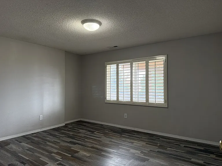 4989 Cherry Springs Dr — Photo 16