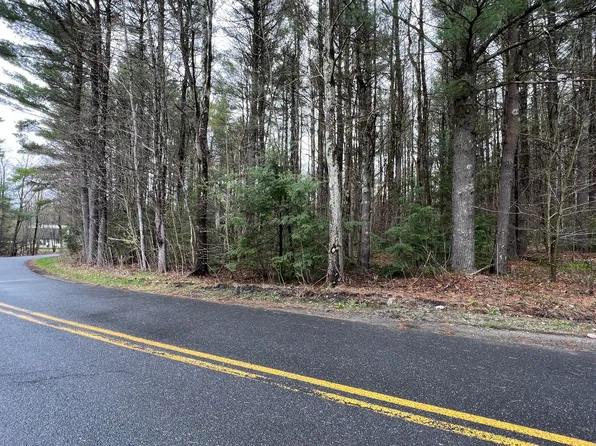 15 New Hollywood Blvd, Otis, MA 01253