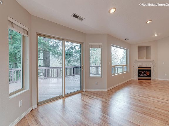 4th image of 13307 SW Essex Dr