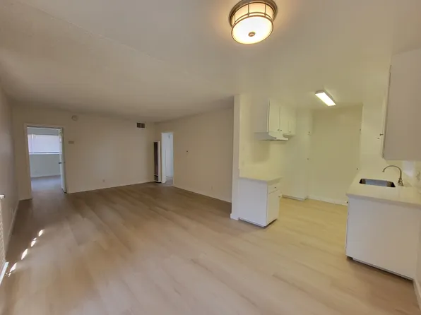 13531 Wyandotte St, Van Nuys, CA