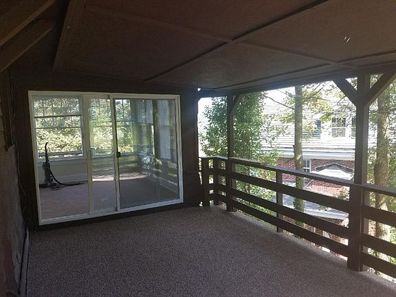 2nd image of 205 Lincoln Ave