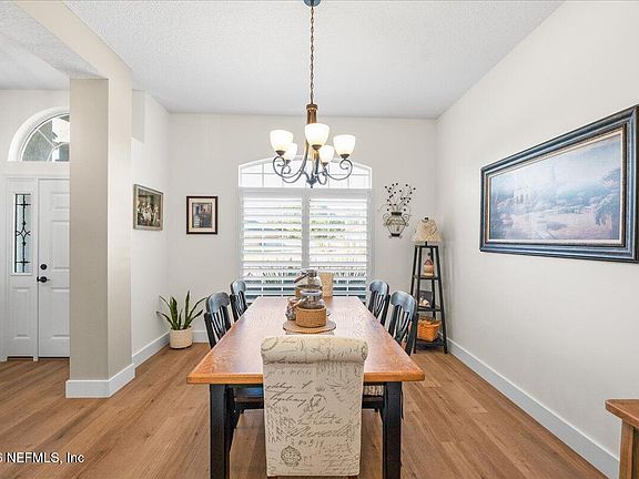 5th image of 12124 LAKE FERN Drive