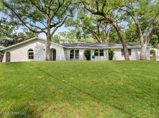 5913 David Davis Pl, Ocean Springs, MS 39564
