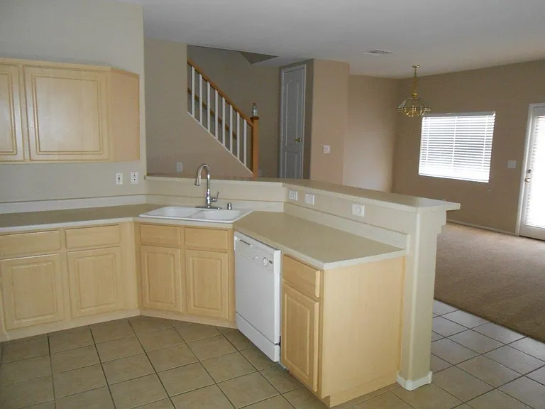 3516 Hazelnut Pine Pl #2 — Photo 10