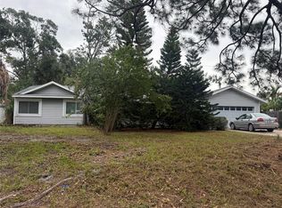 1025 Country Club Rd N, Saint Petersburg, FL 33710