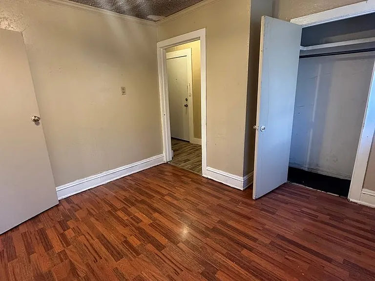 3602 S Polk- Triplex — Photo 9