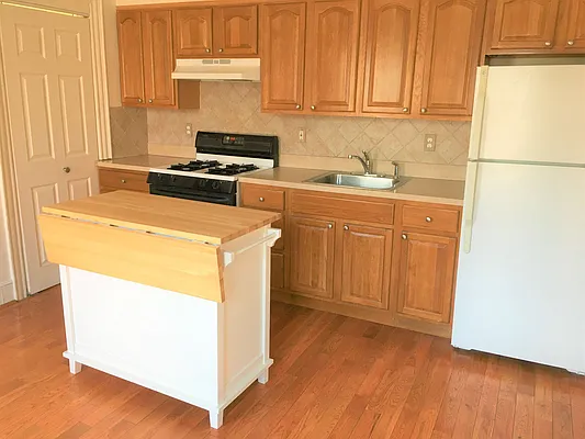 Rented by Owner | media 28