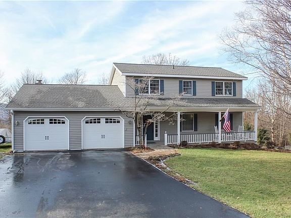 2nd image of 5897 Sugarbush Dr