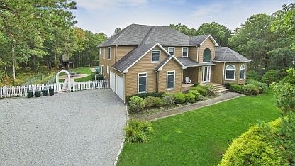 1st image of 12 Corbett Dr