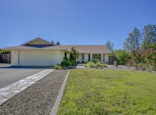 1595 Fresia Way, Redding, CA 96003