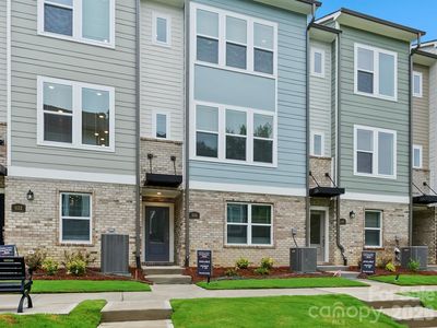 1136 Bismuth Ln, Charlotte, NC, 28211