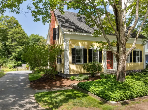 72 Glidden Street, Newcastle, ME 04553
