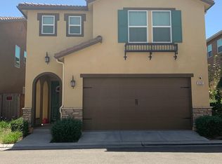 3231 W Reflections Dr, Fresno, CA