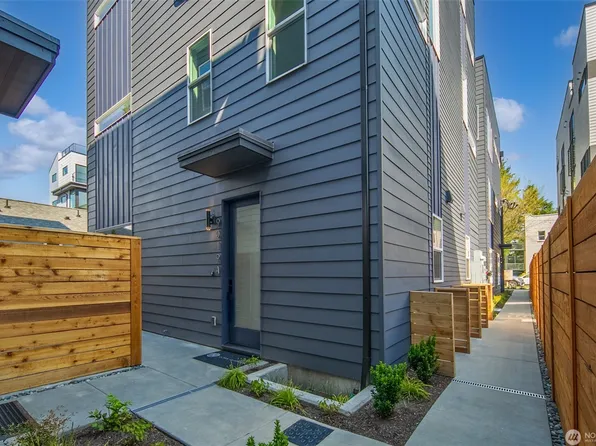 9019A 13th Ave NW, Seattle, WA 98117