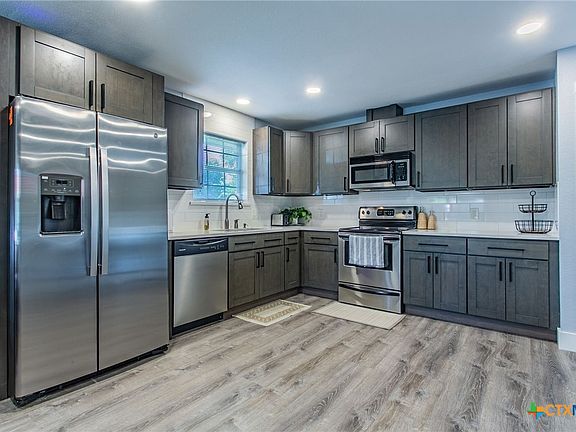 5th image of 615 E 9th Ave