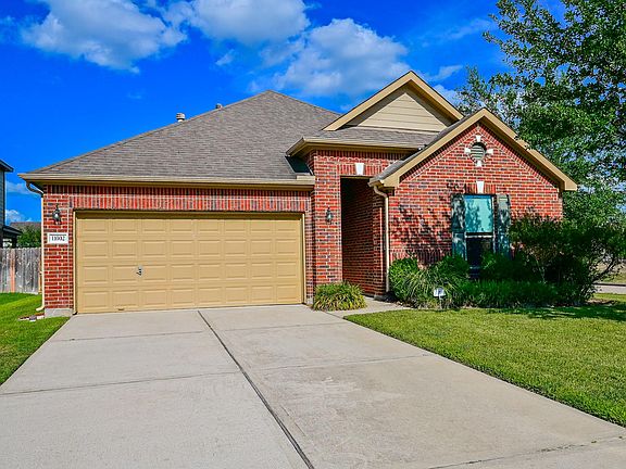 4th image of 11002 Hayden Falls Dr